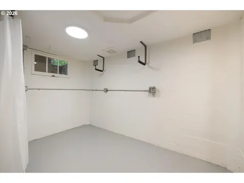 8108 SW 9th Avenue Portland OR 97219