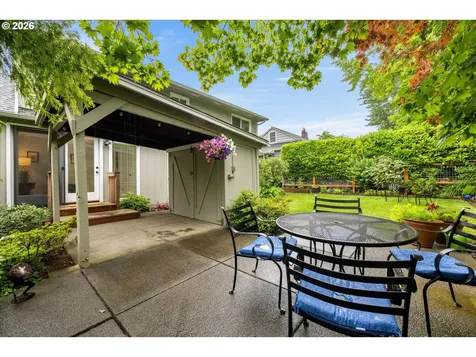 8108 SW 9th Avenue Portland OR 97219