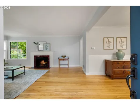 8108 SW 9th Avenue Portland OR 97219