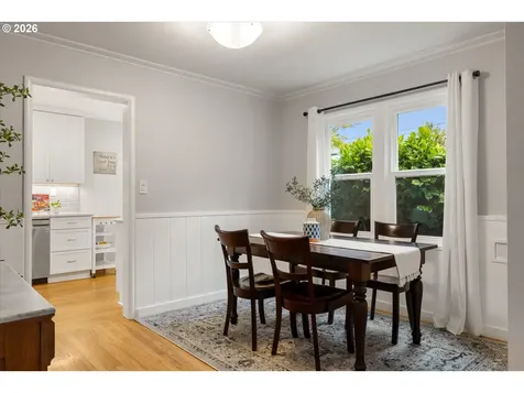 8108 SW 9th Avenue Portland OR 97219