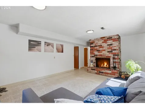 13475 SW Village Glenn Drive Tigard OR 97223