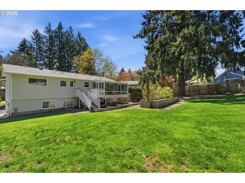 13475 SW Village Glenn Drive Tigard OR 97223