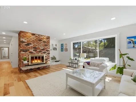 13475 SW Village Glenn Drive Tigard OR 97223