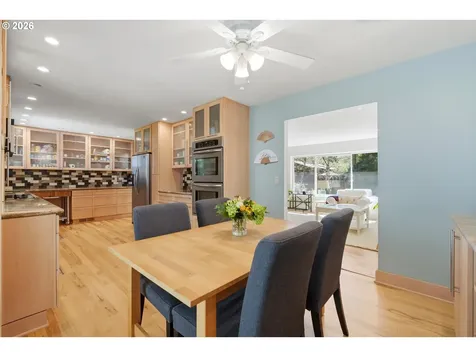 13475 SW Village Glenn Drive Tigard OR 97223