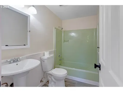 423 NE Hacienda Place Gresham OR 97030