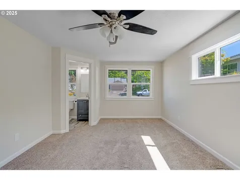 423 NE Hacienda Place Gresham OR 97030