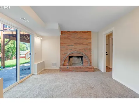423 NE Hacienda Place Gresham OR 97030