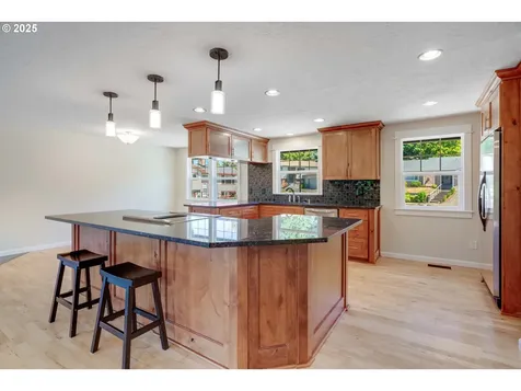 423 NE Hacienda Place Gresham OR 97030