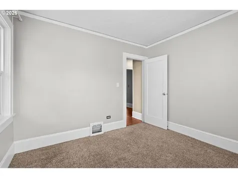5641 SE 92nd Avenue Portland OR 97266