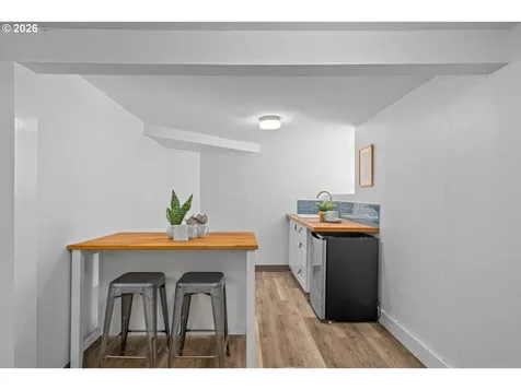5641 SE 92nd Avenue Portland OR 97266
