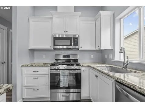 5530 Bryce Street SE Salem OR 97306