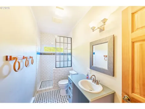 2147 Klahanee Drive Ilwaco WA 98624
