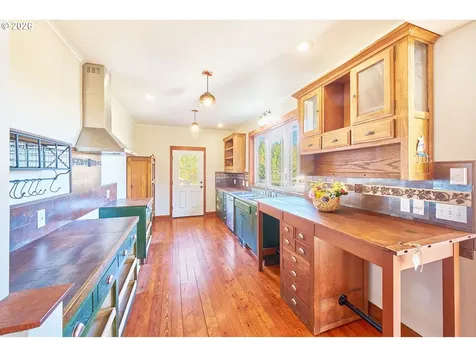 2147 Klahanee Drive Ilwaco WA 98624