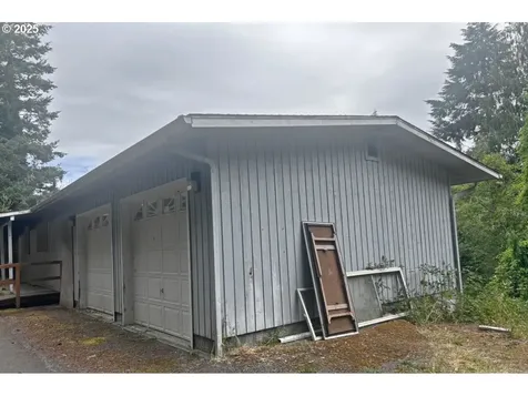 1395 Ingersoll Street Coos Bay OR 97420