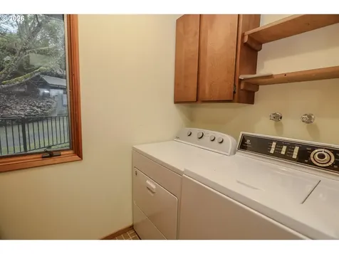 1033 SE Terrace Drive Roseburg OR 97470