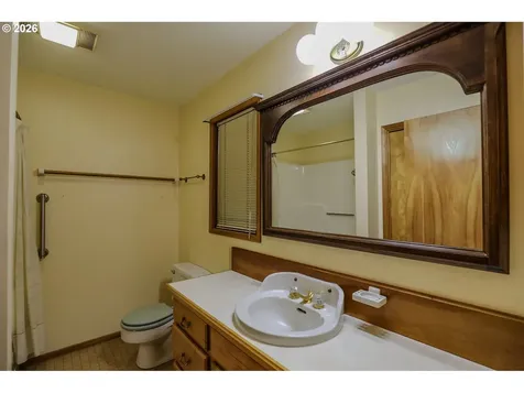 1033 SE Terrace Drive Roseburg OR 97470