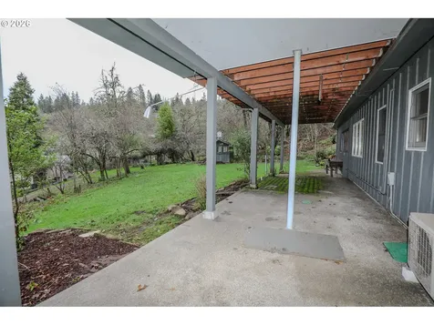 1033 SE Terrace Drive Roseburg OR 97470