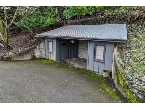 1033 SE Terrace Drive Roseburg OR 97470