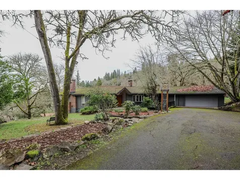 1033 SE Terrace Drive Roseburg OR 97470