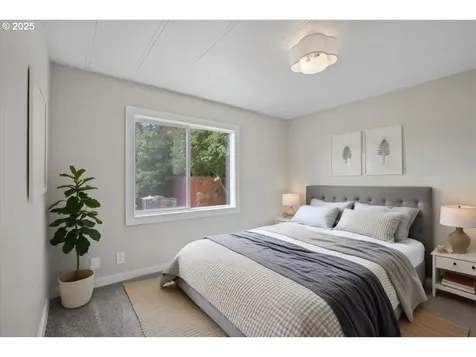 193 Broadmore Avenue NE Salem OR 97301
