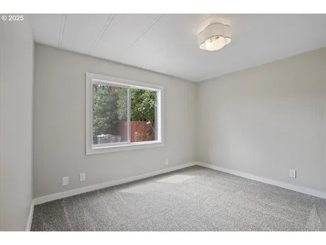 193 Broadmore Avenue NE Salem OR 97301