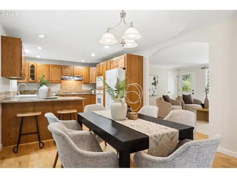 5254 Timbergrove Street Lake Oswego OR 97035