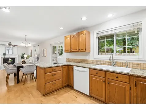 5254 Timbergrove Street Lake Oswego OR 97035