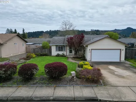 1216 E Third Avenue Sutherlin OR 97479