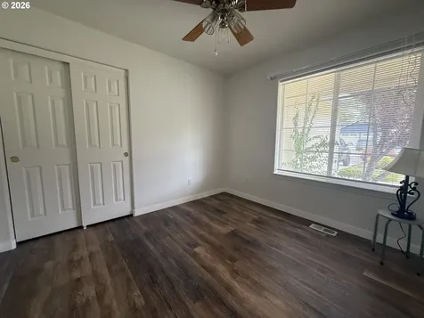1216 E Third Avenue Sutherlin OR 97479