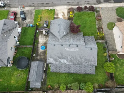 1216 E Third Avenue Sutherlin OR 97479