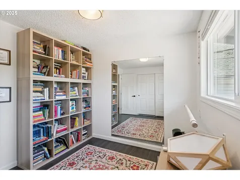 9542 N Calhoun Avenue Portland OR 97203