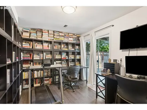 9542 N Calhoun Avenue Portland OR 97203