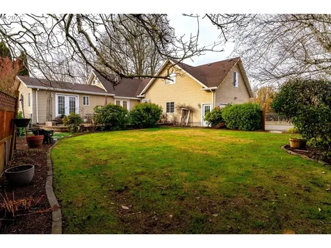 23301 SW (23220) Mckibben Road Sheridan OR 97378