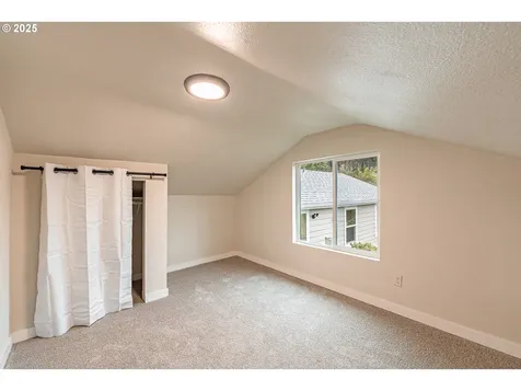 225 21st Avenue Sweet Home OR 97386
