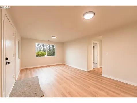 225 21st Avenue Sweet Home OR 97386