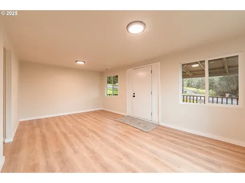 225 21st Avenue Sweet Home OR 97386