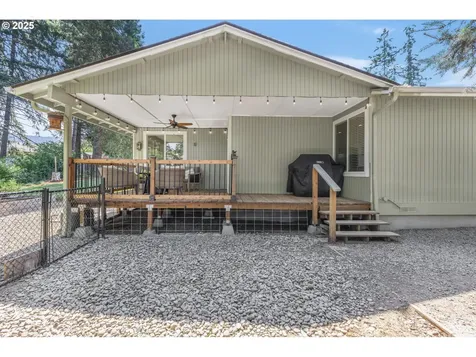 311 S 68th Place Springfield OR 97478