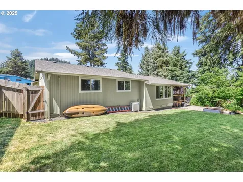 311 S 68th Place Springfield OR 97478