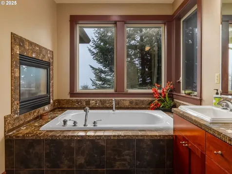 29510 NE 85th Circle Camas WA 98607