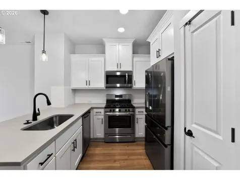 8176 SE Blanton Street Hillsboro OR 97123