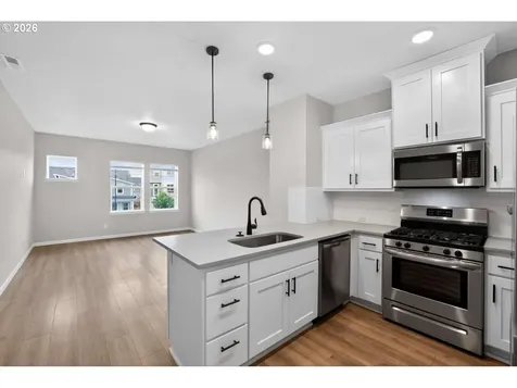 8176 SE Blanton Street Hillsboro OR 97123
