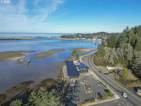 6281 SW Jetty Avenue Lincoln City OR 97367
