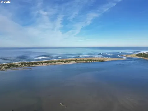 6281 SW Jetty Avenue Lincoln City OR 97367