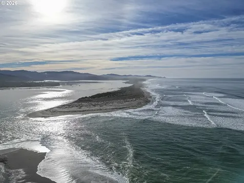 6281 SW Jetty Avenue Lincoln City OR 97367