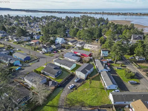 6281 SW Jetty Avenue Lincoln City OR 97367