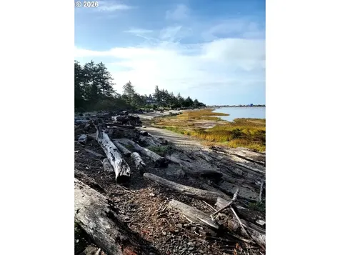 6281 SW Jetty Avenue Lincoln City OR 97367
