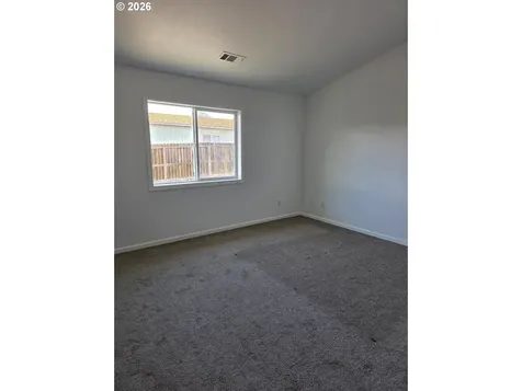 182 Woodduck Street Winston OR 97496