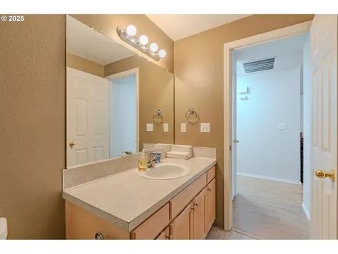 13307 NE 77th Street Vancouver WA 98682