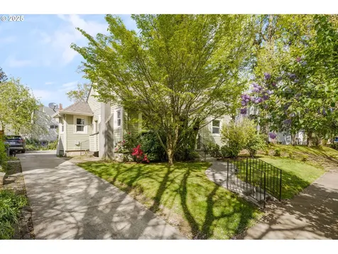4815 NE Couch Street Portland OR 97213
