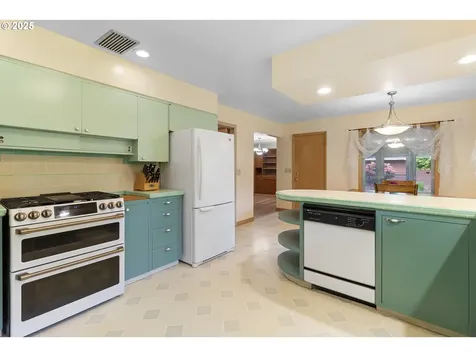 1311 NE 116th Avenue Portland OR 97220